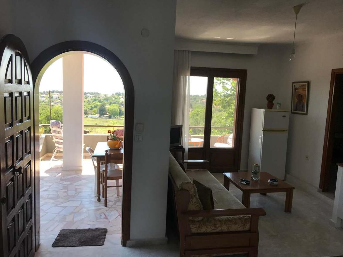 Great First Floor Appartment With View Nea Kallikrateia Zewnętrze zdjęcie